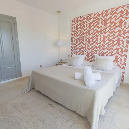 Vacation I Nueva Andalucia Golf Getaway Apartment