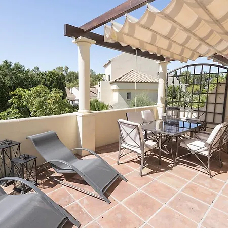 Vacation I Nueva Andalucia Golf Getaway Apartment Marbella